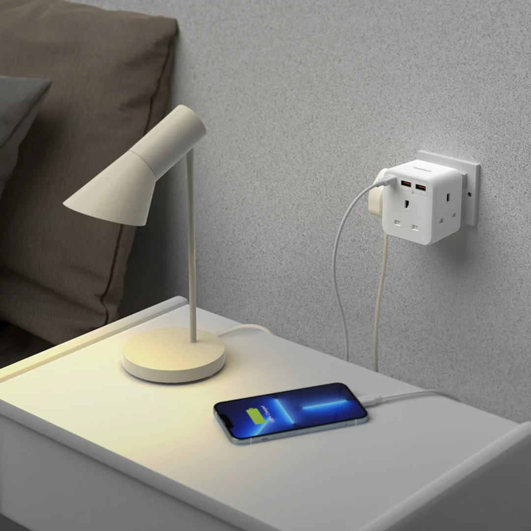 Momax Oneplug 3 Outlet Cube Extension Socket With USB - Image 2
